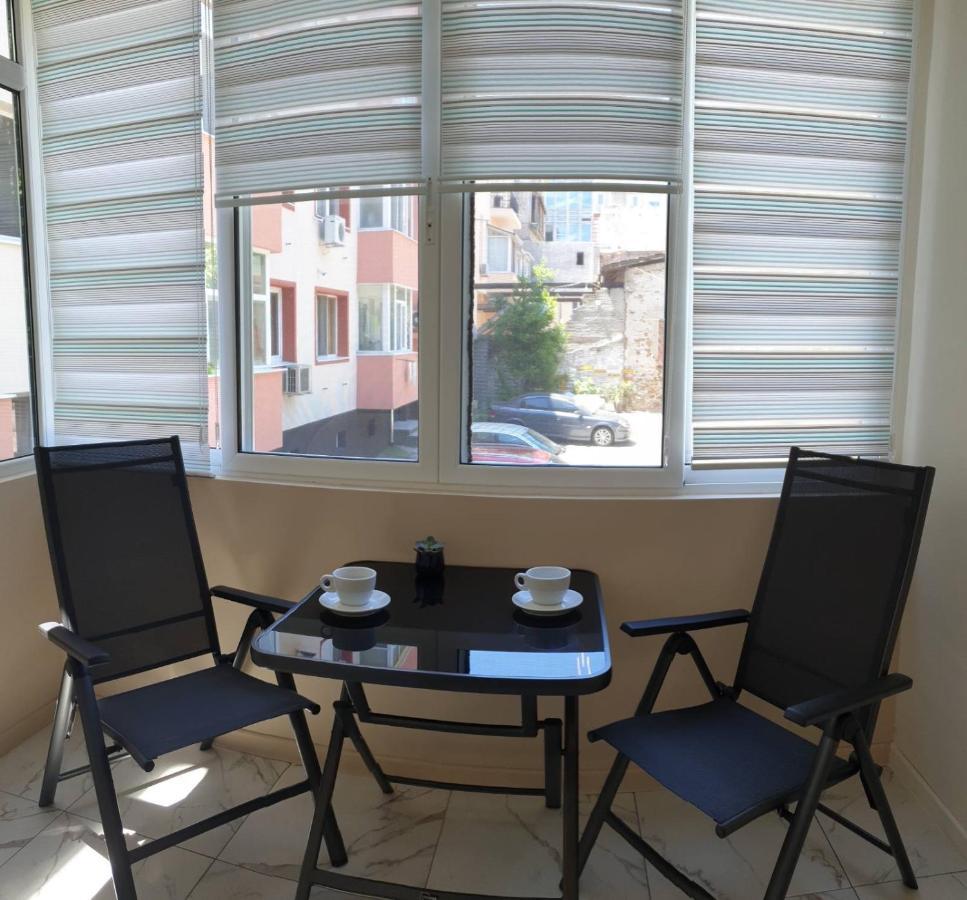 Apartment The Room Burgas City Exteriér fotografie